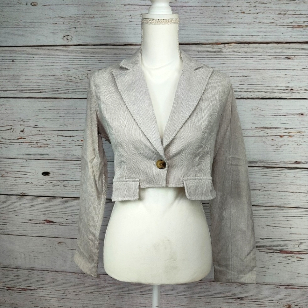 UNIQ Cropped Corduroy Blazer Jacket - Picture 2 of 8